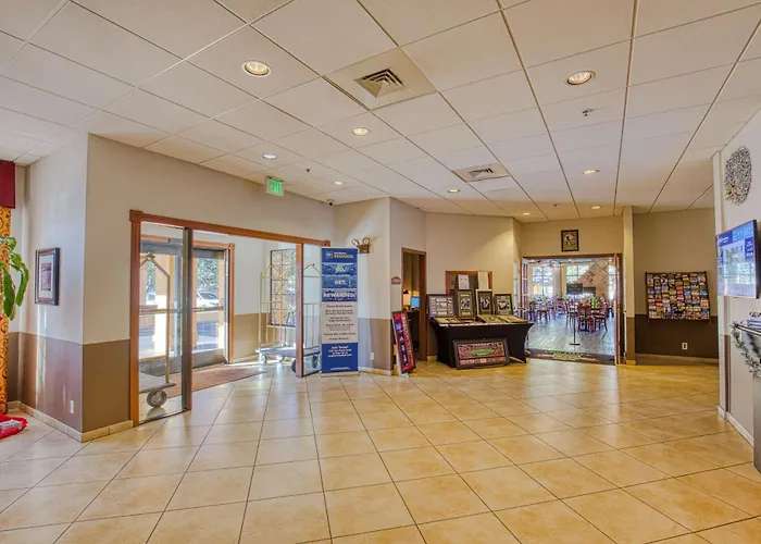 Western Valley Hotel 4*
